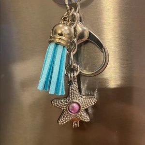 Starfish pendant keychain
